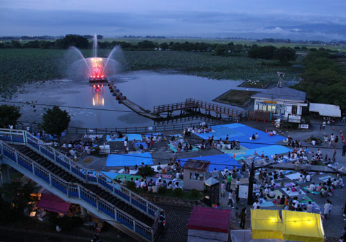 水原まつり瓢湖大噴水1